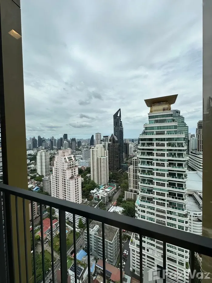 picture 2 Bed 2 Bath @ Noble State 39 5726405 - 2/11