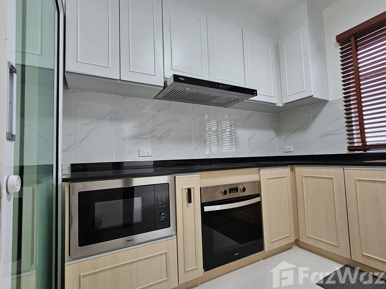 picture Peace of Mind Living, Furnished Modern 3-Bedroom Home 5692095 - 8/37