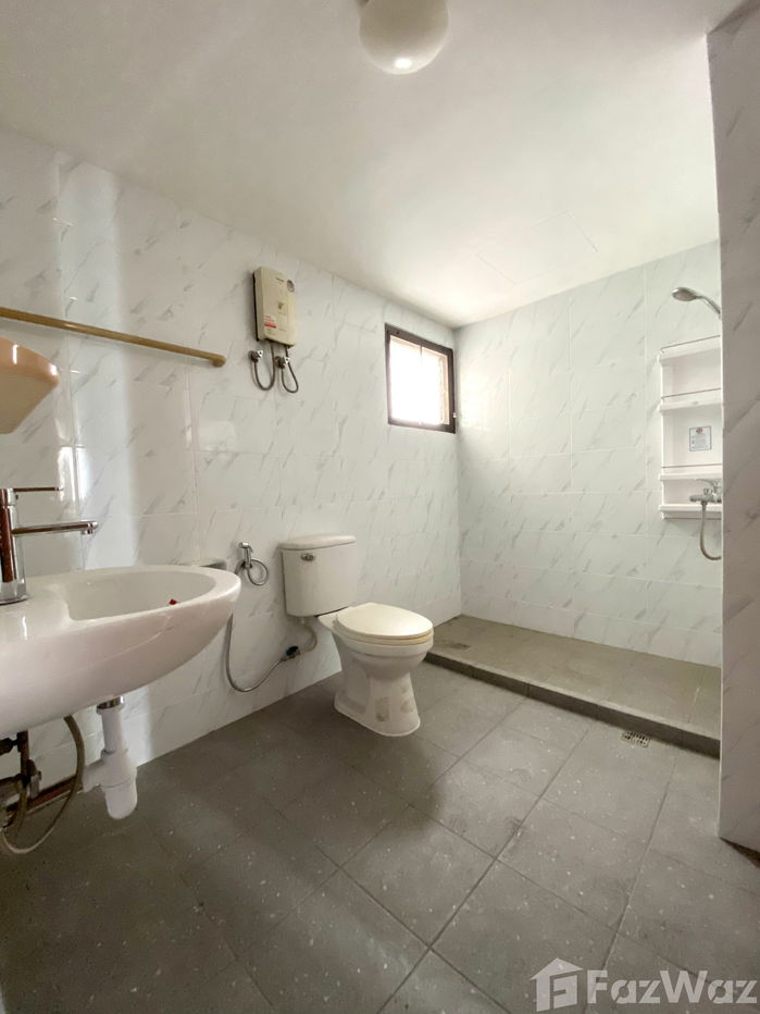 picture 3 Bedroom Condo for rent at Regent On The Park 1 1134992 - 8/8