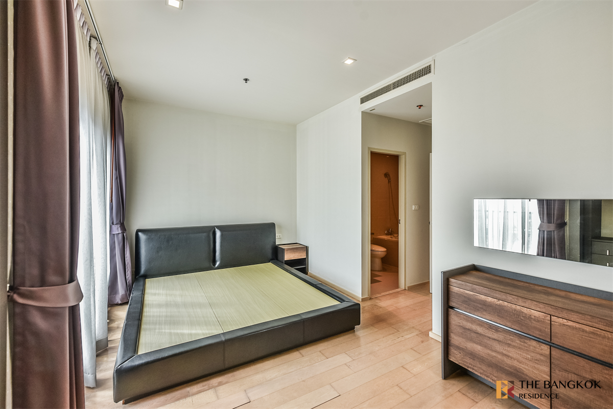 picture Noble Reform near BTS Ari Hurry to book!! Unexpected value - 5/10