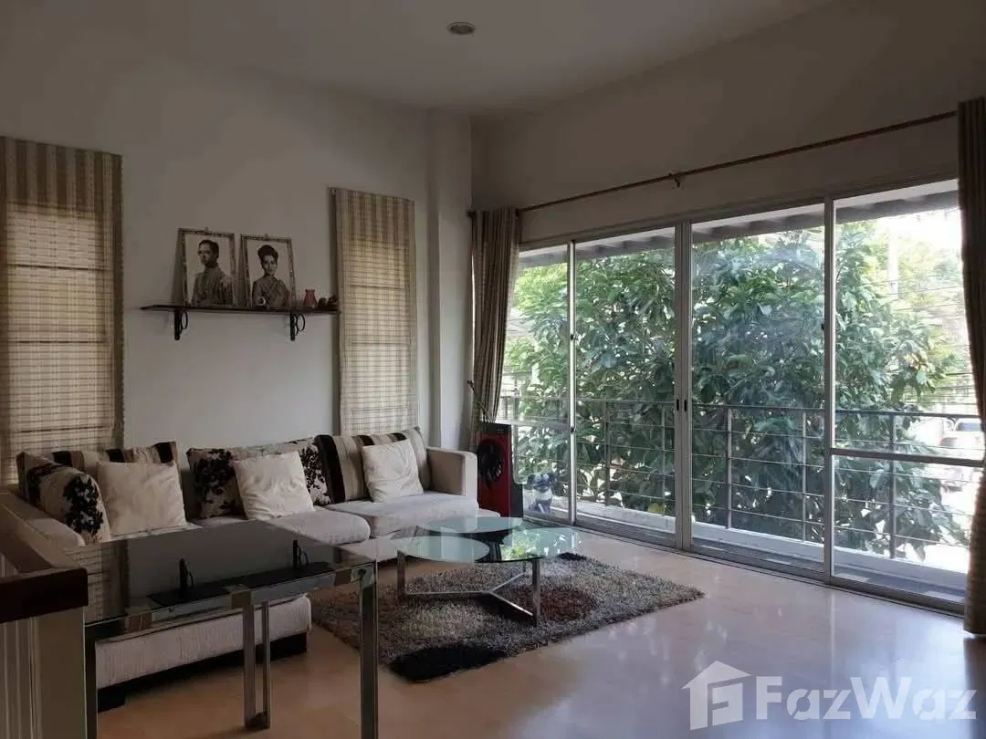 picture 3 Bedroom Townhouse for sale in Nong Bon, Bangkok 5552485 - 2/6