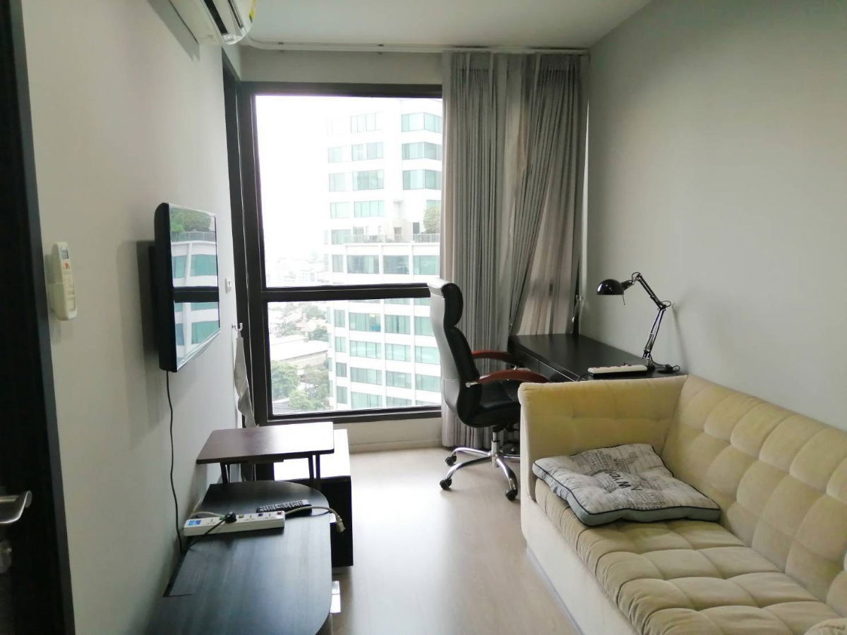 picture  RHYTHM SUKHUMVIT 44/1 CONDO 35 SQ.M.– 18,000 BAHT - 2/34