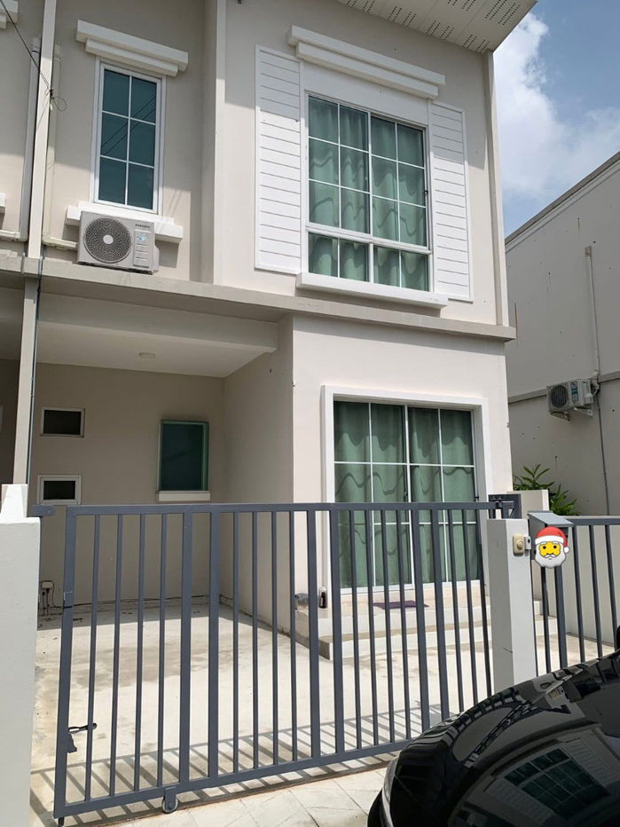 รูป 🏡 ให้เช่าทาวน์เฮ้าส์ 2 ชั้น หลังมุม หมู่บ้านเสนาวิลเลจ ติวานนท์–บางกะดี 4 ห้องนอน  2 ห้องน้ำ หลังมุม โปร่ง โล่ง อยู่สบาย ใกล้ถนนใหญ่  - รูปที่ 1/5
