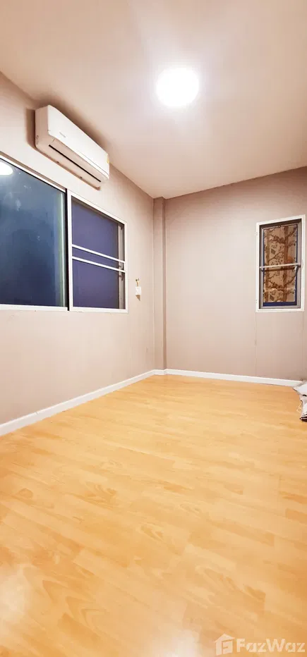 picture 4 Bedroom Townhouse for sale at Baan Wiranphat Exclusive  1999893 - 10/31