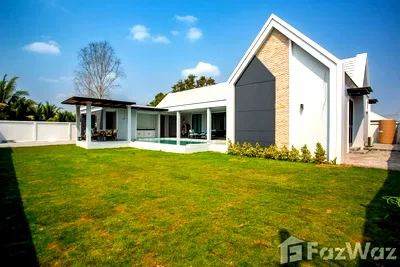 Houses for rent Prachaubkirikhan : 4 Bedroom Villa for rent at iBreeze View Pool Villa 5361613