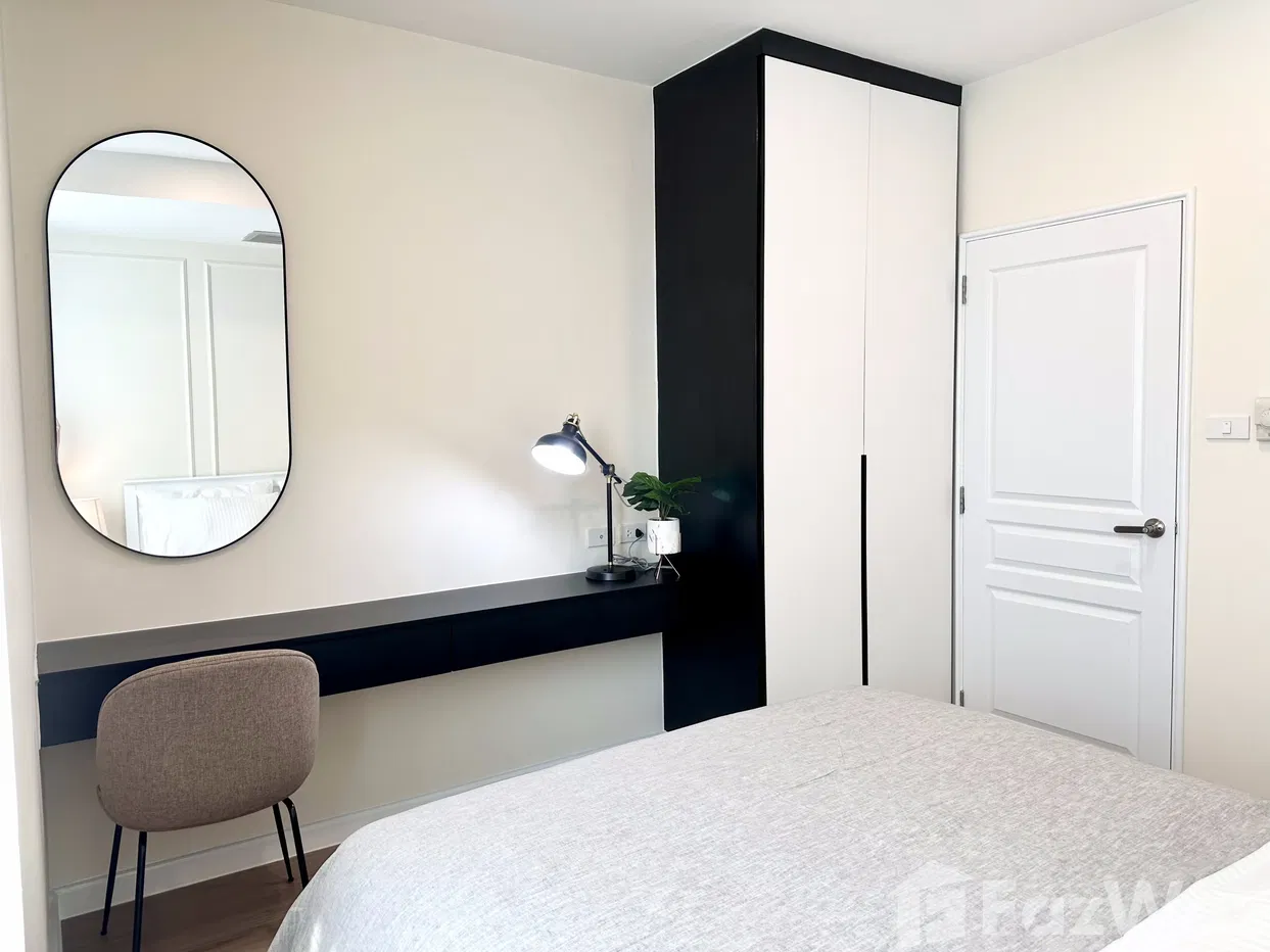 picture Newly Renovated 3 Bed Condo in Langsuan 2008467 - 4/19