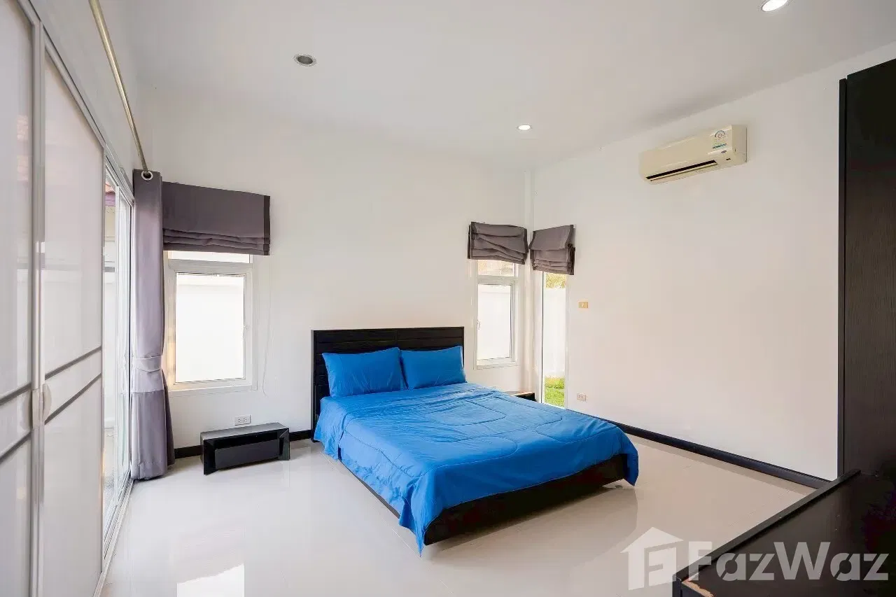 รูป Big house 3 bedrooms 4 bathroom only 6 minutes to downtown 1838146 - รูปที่ 12/23