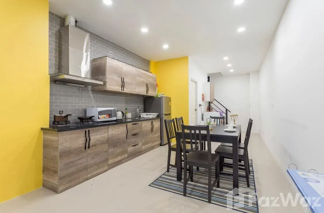 picture Discover Luxury in Khlong Toei: 3Br/3Ba Townhouse for Rent/Sale 161644 - 8/18