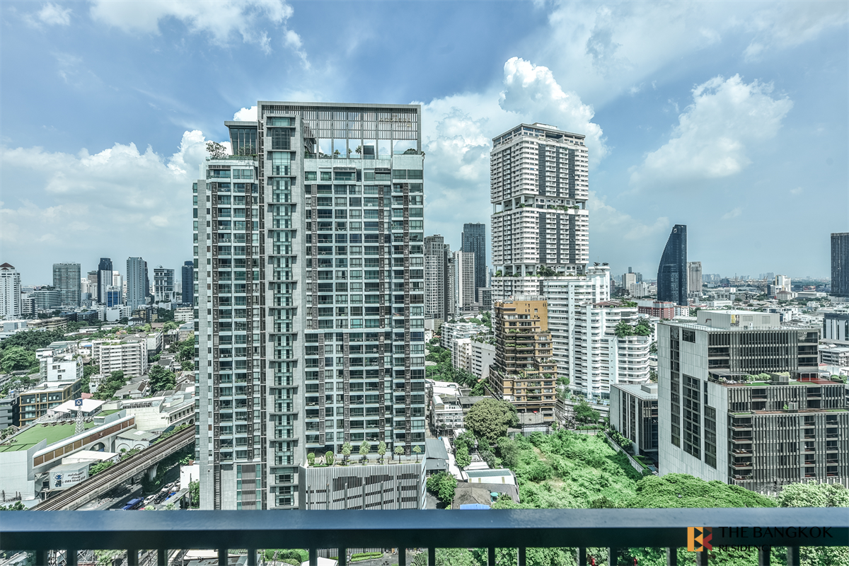 picture Hurry to book!! Popular rare units Noble Refine near BTS Phrom Phong - 6/10