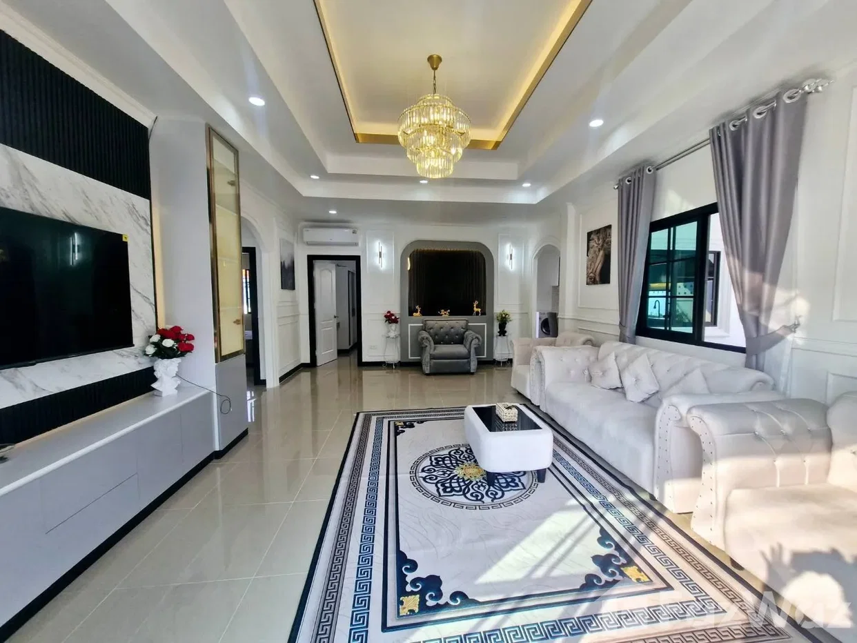 picture Pattaya Land and House 5663371 - 4/19