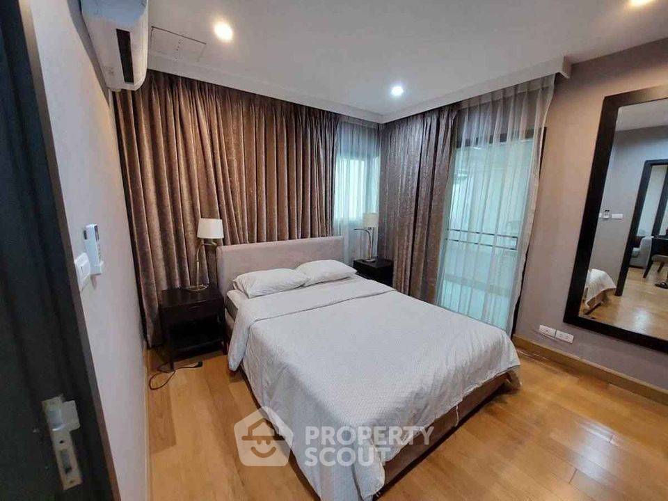 picture 1-BR Condo at Sathorn Gardens near MRT Si Lom (ID 1170748) - 7/11