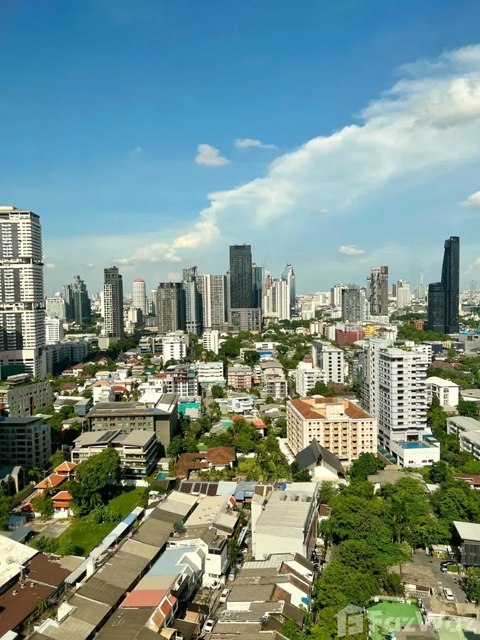 picture Experience Refined Convenience: Rent this exclusive 109 Sqm Condo 1136792 - 11/11