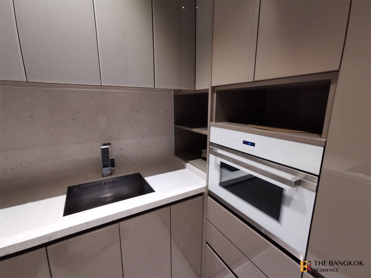 picture The Diplomat 39 near BTS Phrom Phong Luxury Unit, Ready for You Without the Wait - 9/10