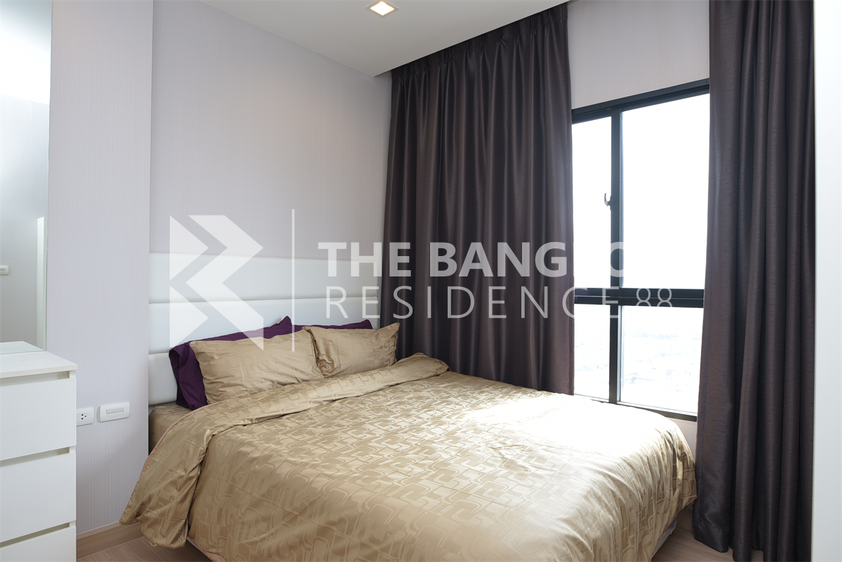 picture High-potential Location, Not as Expensive as You Think Urbano Absolute Sathon-Taksin near BTS Krung Thonburi - 1/10