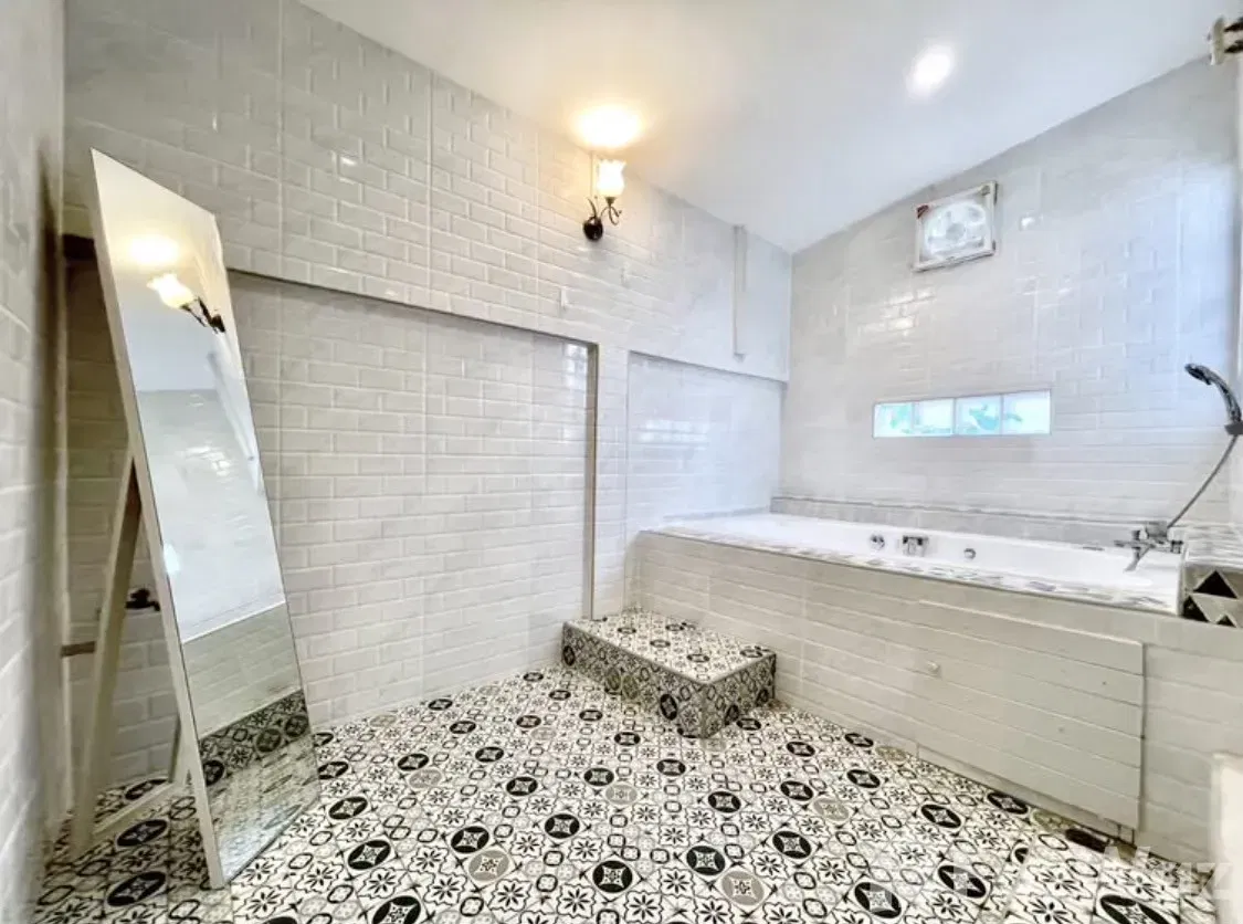 รูป บ้านเดี่ยวให้เช่า 3 ห้องนอน ในโครงการ บ้านปาริชาต 5666985 - รูปที่ 10/12