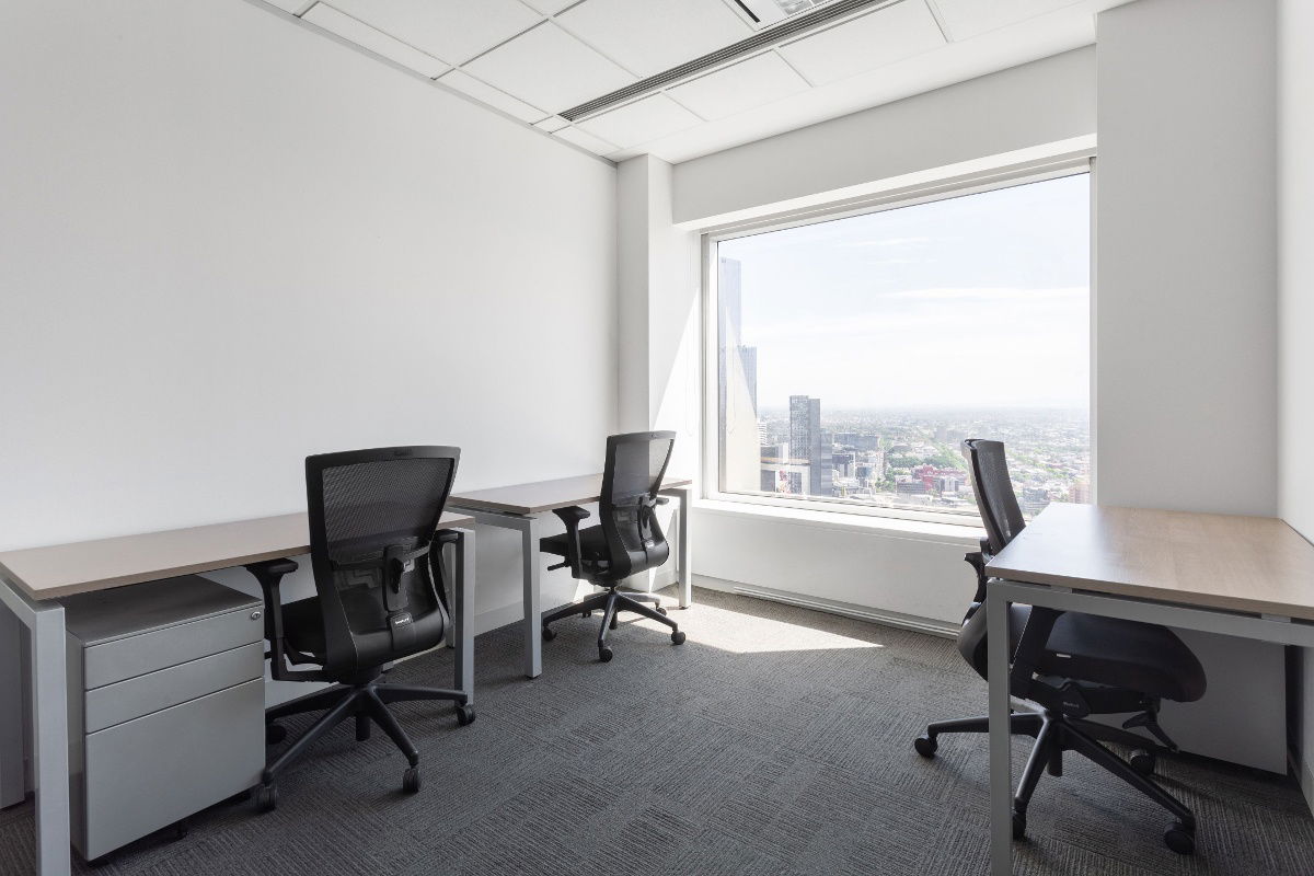 picture Fully serviced open plan office space for you and your team in Regus Brighton Grand - 2/6