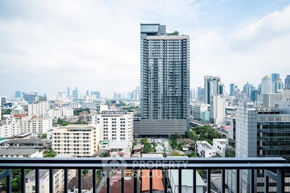 picture 2-BR Condo at XT Phayathai near BTS Phaya Thai (ID 1960932) - 10/17