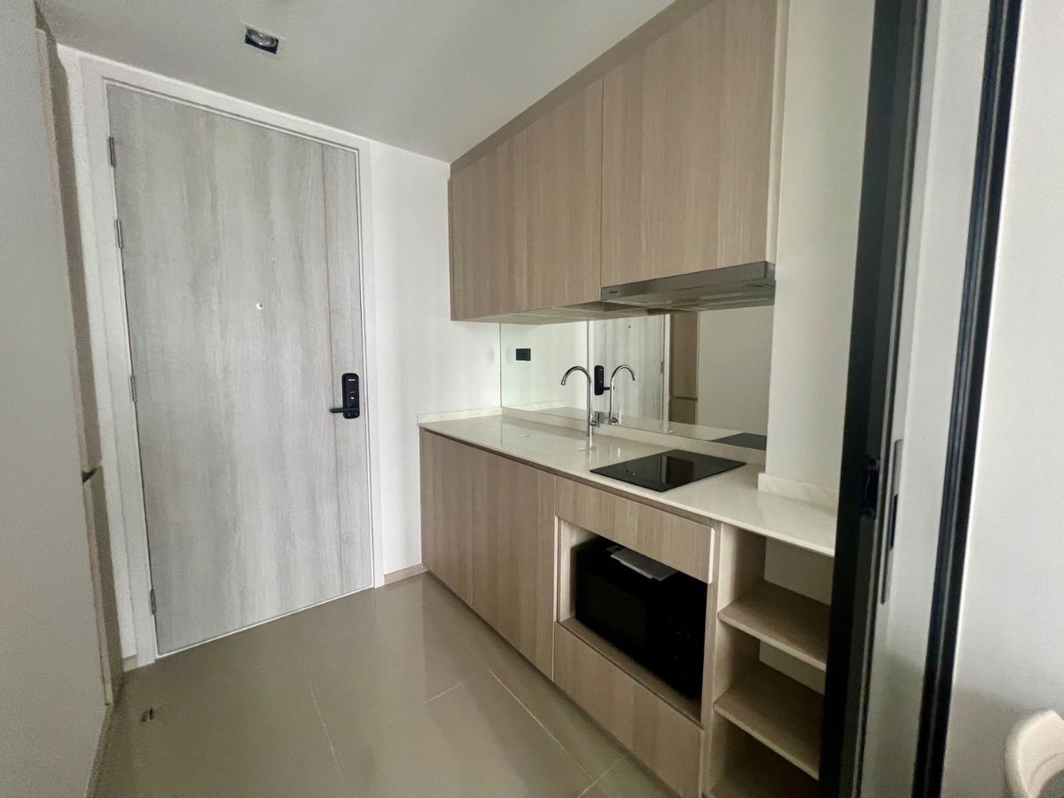 รูป 🎏ให้เช่าคอนโด Reference Sathorn Wongwianyai ห้องใหม่ แต่งครบ พร้อมอยู่ [ยังไม่เคยปล่อยเข่ามาก่อน]   • ใกล้ BTS วงเวียนใหญ่ • - รูปที่ 1/10