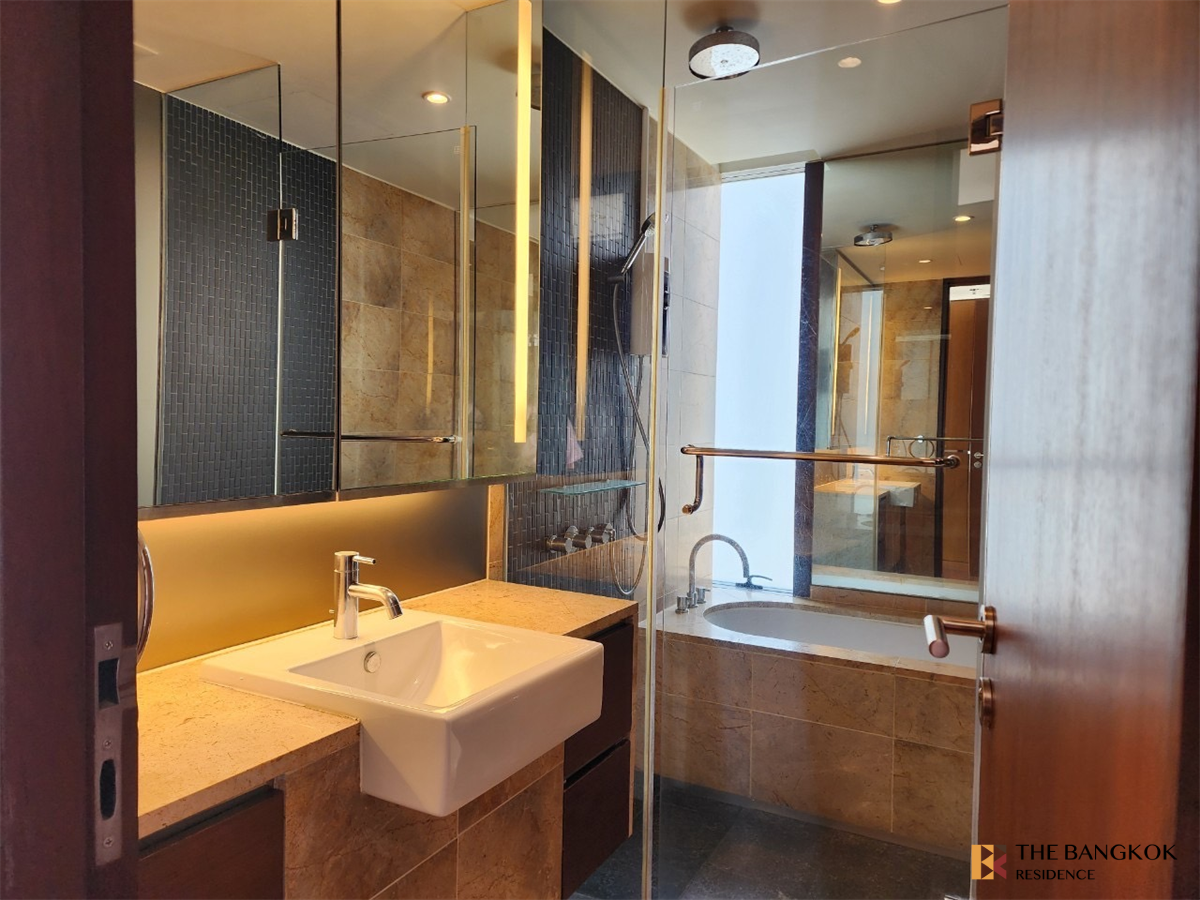 picture Save Time, Convenient Travel Hansar Residences Bangkok - 2/9