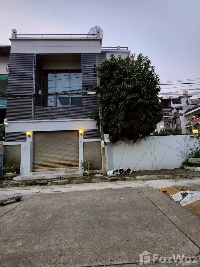 picture 4 Bedroom House for sale in Chong Nonsi, Bangkok  5370702 - 1/16