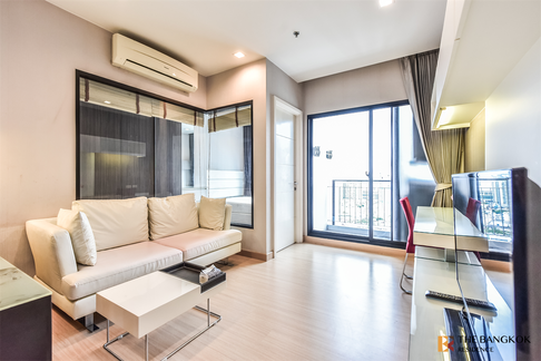 Ideal City Living at a Great Price Urbano Absolute Sathon-Taksin near BTS Krung Thonburi