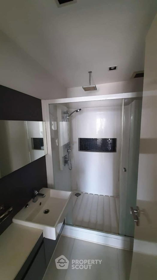รูป คอนโด 1-ห้องนอน ที่ เดอะ รูม สุขุมวิท 62 ใกล้ BTS ปุณณวิถี (ID 1074039) - รูปที่ 5/7