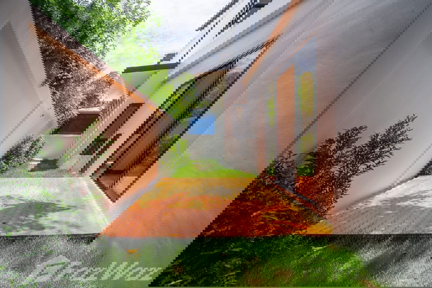 picture Beautiful home in secure complex close to BIS 1986654 - 6/35