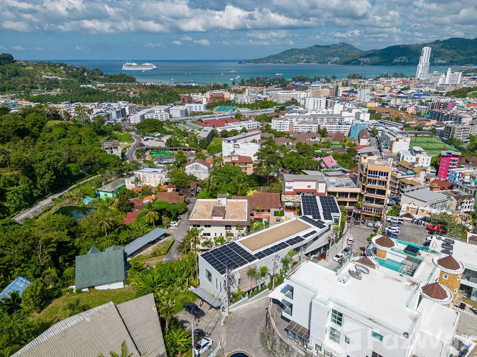 5 Bedroom Villa for rent in Patong, Phuket  5564035 - image 4