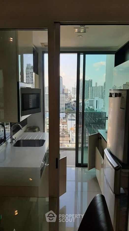รูป คอนโด 1-ห้องนอน ที่ เดอะ รูม สุขุมวิท 62 ใกล้ BTS ปุณณวิถี (ID 1074039) - รูปที่ 4/7