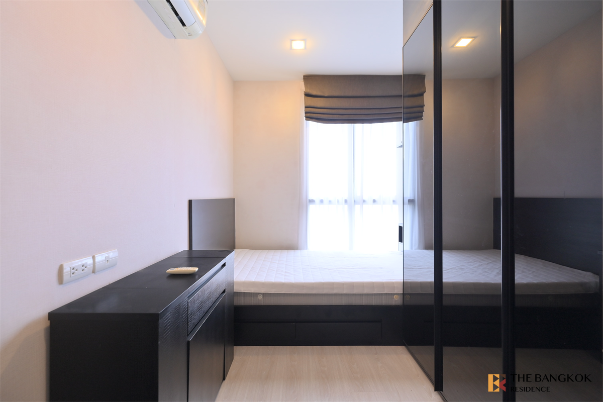 picture RHYTHM Sukhumvit 44/1 near BTS Phra Khanong High-potential Location, Convenient Travel - 8/10