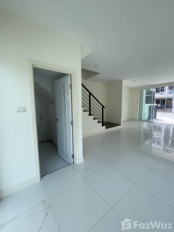 picture 3 Bedroom Townhouse for rent in Lat Krabang, Bangkok 5565251 - 5/19