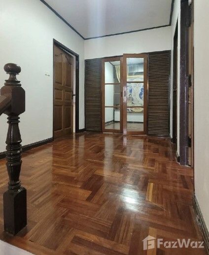 picture 4 Bedroom House for rent in Khlong San, Bangkok  1132630 - 7/12