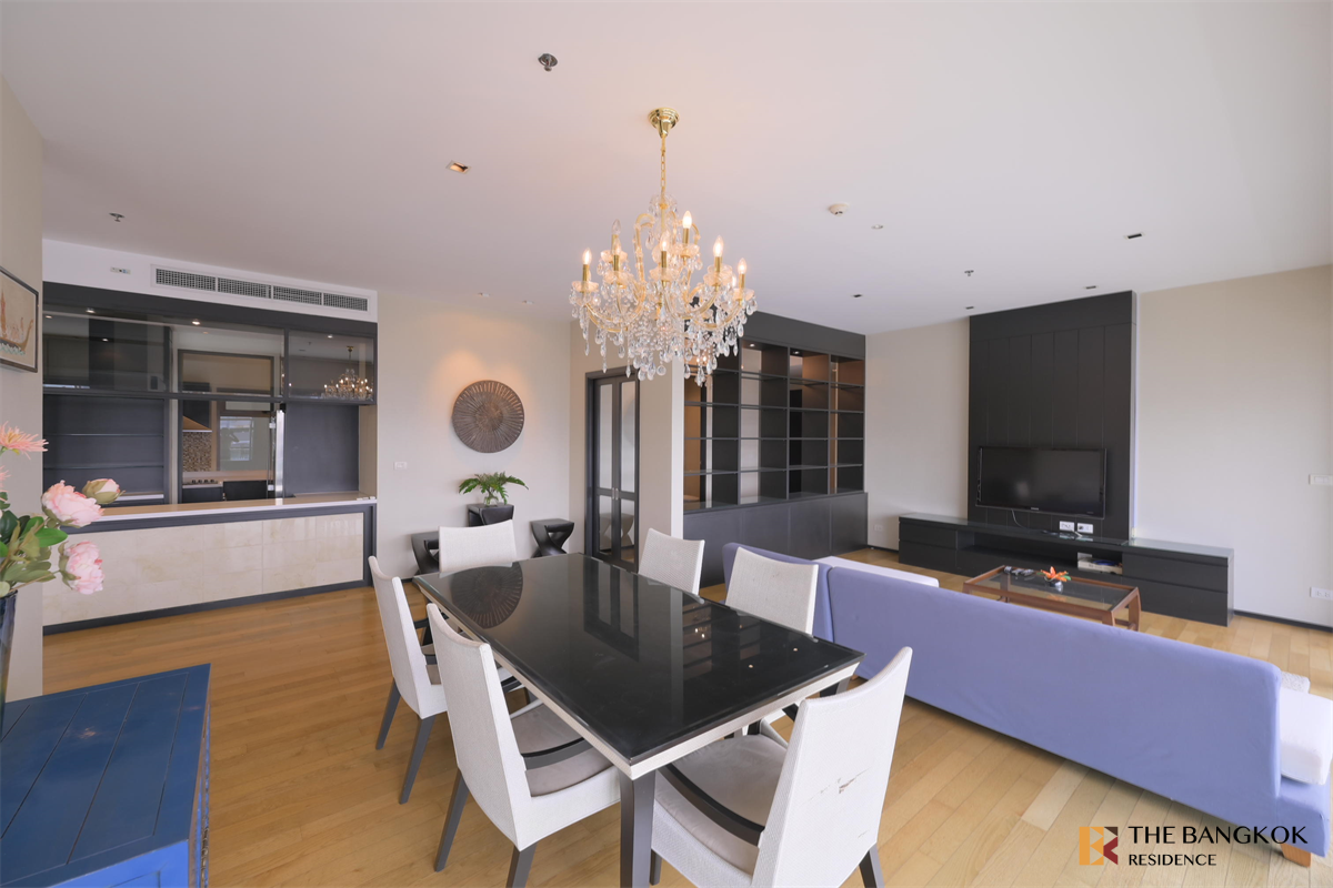 picture Luxurious Design, Elevated Atmosphere The Madison Condominium Sukhumvit 41 near BTS Phrom Phong - 10/10