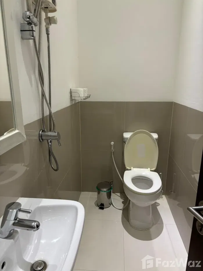 picture 4 Bedroom Townhouse for sale in Khlong Toei Nuea, Bangkok  5669549 - 29/31