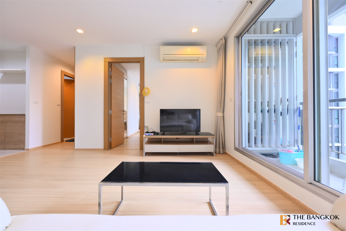 picture Condo Near MRT to Save More Time RHYTHM Ratchada-Huaikhwang near MRT Huai Khwang Station - 3/10
