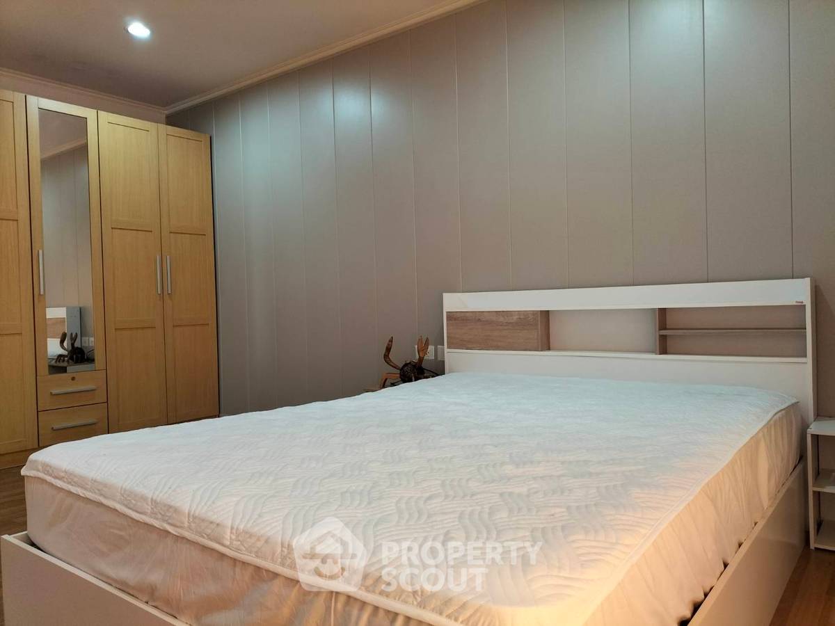 picture 1-BR Condo at Lumpini Place Rama III Riverview close to Phra Ram 3 (ID 995135) - 5/8