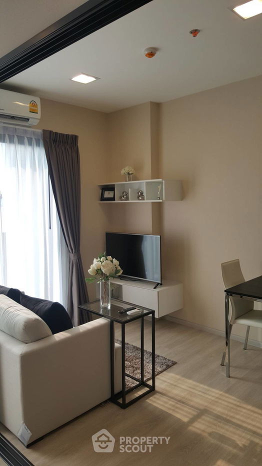 picture 1-BR Condo at Condolette Midst Rama 9 near MRT Phra Ram 9 (ID 985006) - 2/10