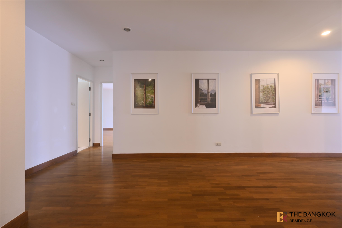 picture Great price, prime location Von Napa Condominium near BTS Thong Lo - 2/10