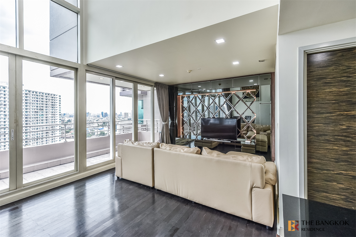 picture Watermark Chaophraya River  Live the Luxury Style in a High-potential Location - 7/10