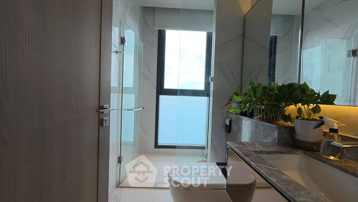 picture 4-BR Condo at The Reserve Sathorn near BTS Sala Daeng (ID 2314790) - 11/19