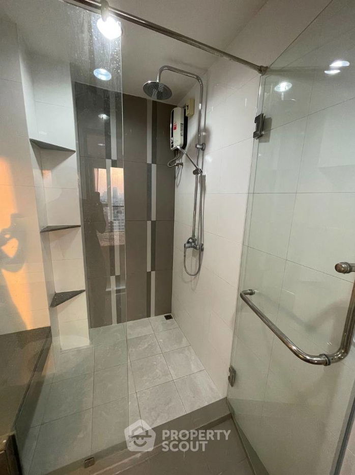 picture 1-BR Condo at Rhythm Ratchada near MRT Ratchadaphisek (ID 1866557) - 11/19