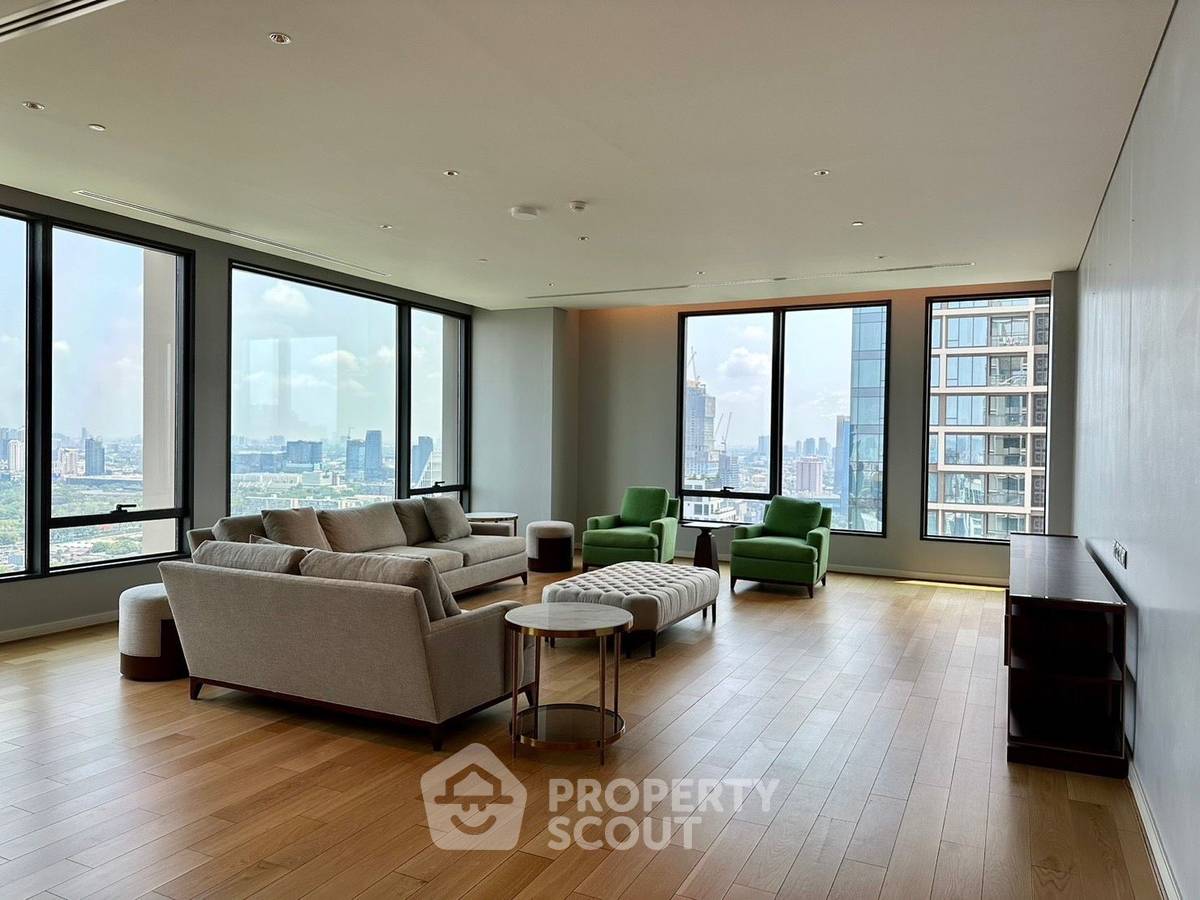 picture 3-BR Condo at Sindhorn Residence near BTS Ratchadamri (ID 1143226) - 2/11