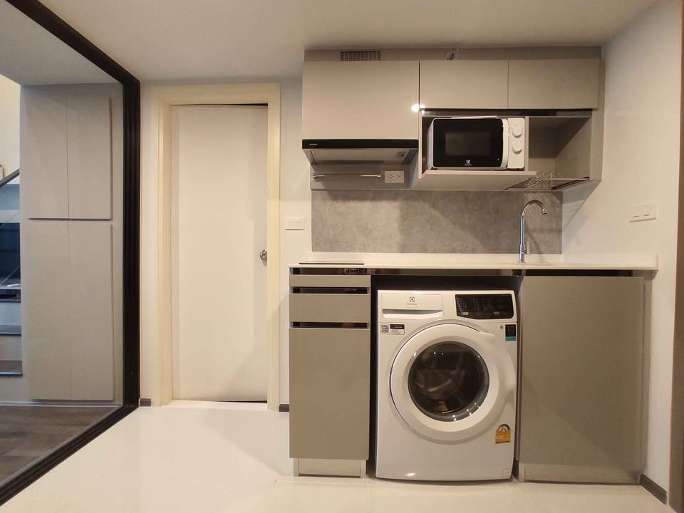 picture Condo for rent KnightsBridge Space Rama 9 Monthly 25,000 thb. - 15/16