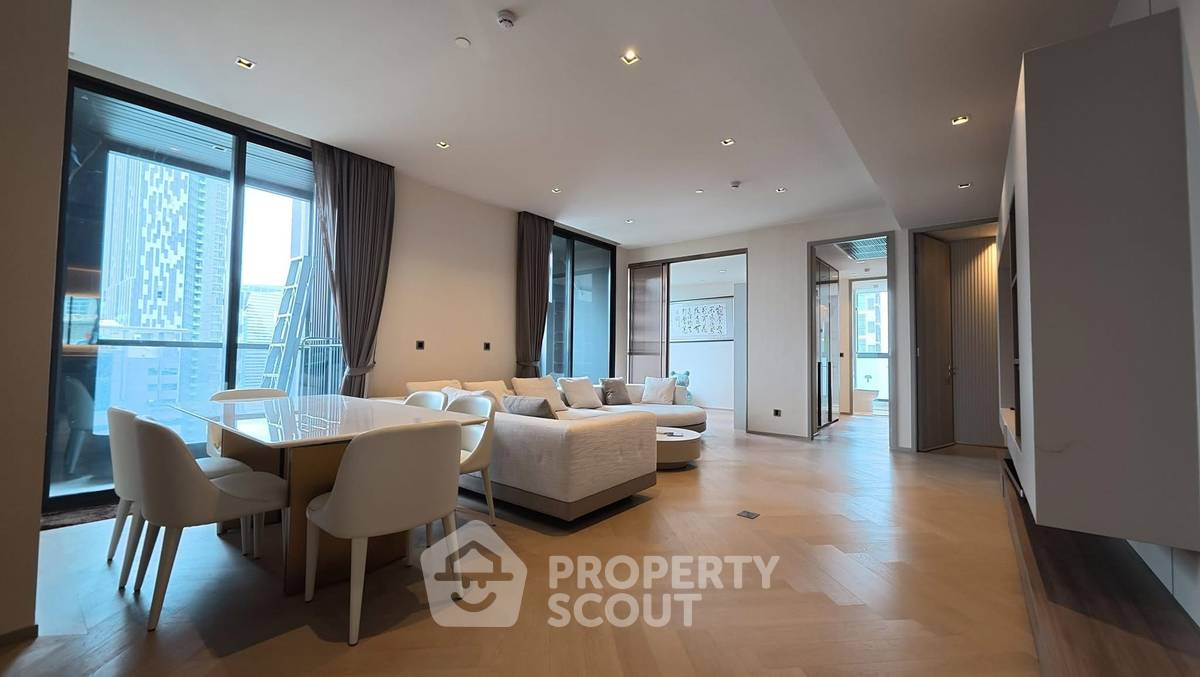 picture 4-BR Condo at The Reserve Sathorn near BTS Sala Daeng (ID 2314790) - 2/19