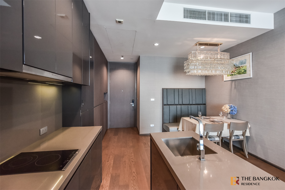 picture Save Time, Convenient Travel The Diplomat Sathorn near BTS Surasak - 6/10