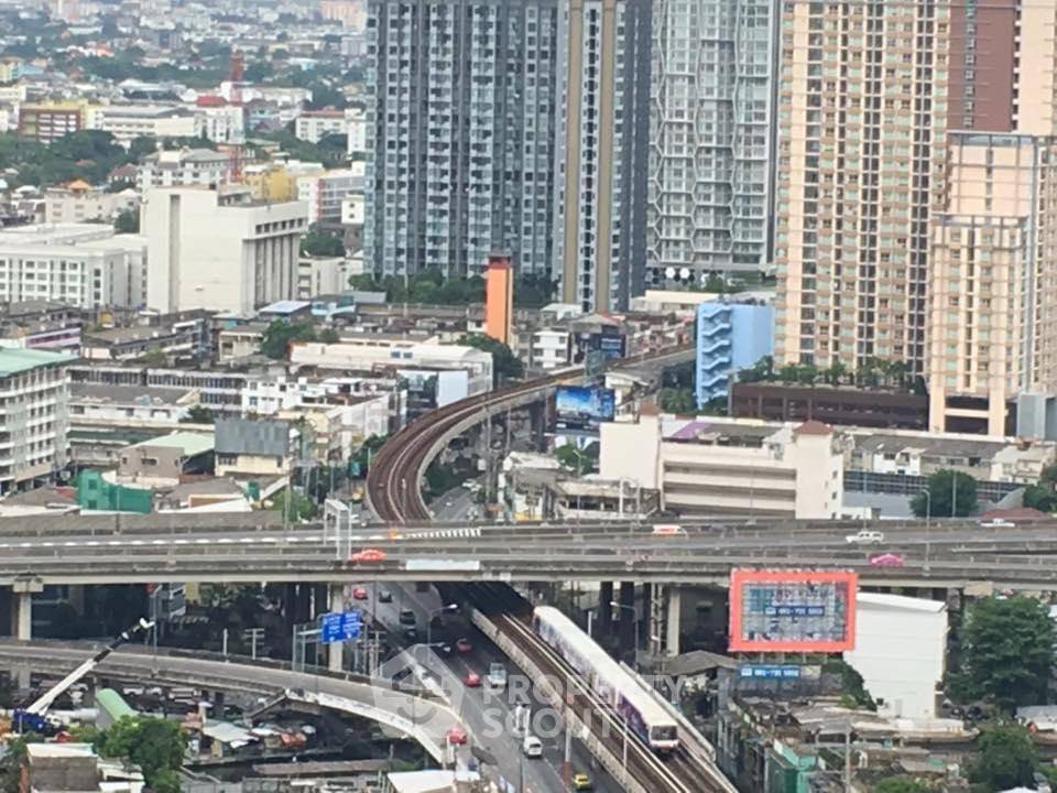 picture 2-BR Condo at Sky Walk Residences near BTS Phra Khanong (ID 995539) - 7/11