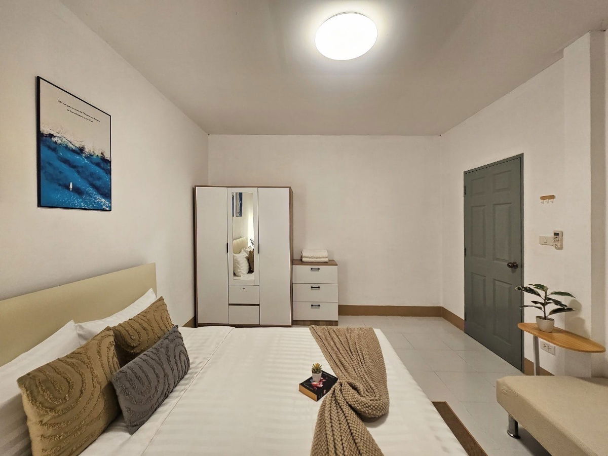 picture House for rent Thalang Phuket 3 Bedrooms 2 Bathrooms 32,000 THB - 9/20