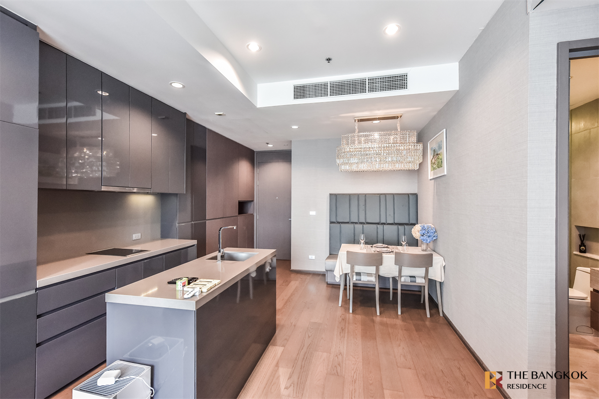 picture Save Time, Convenient Travel The Diplomat Sathorn near BTS Surasak - 9/10