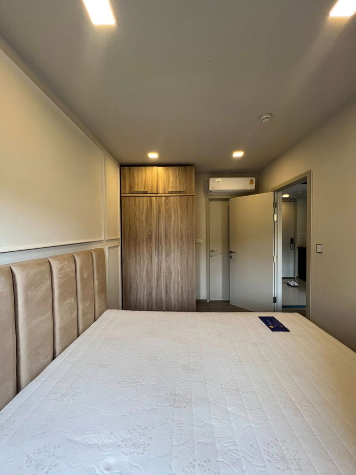 picture BTS On Nut 1.1 km. Shuttle service Price  14,000 Baht Condo The Base Sukhumvit 50 ( Rental ) - 5/13