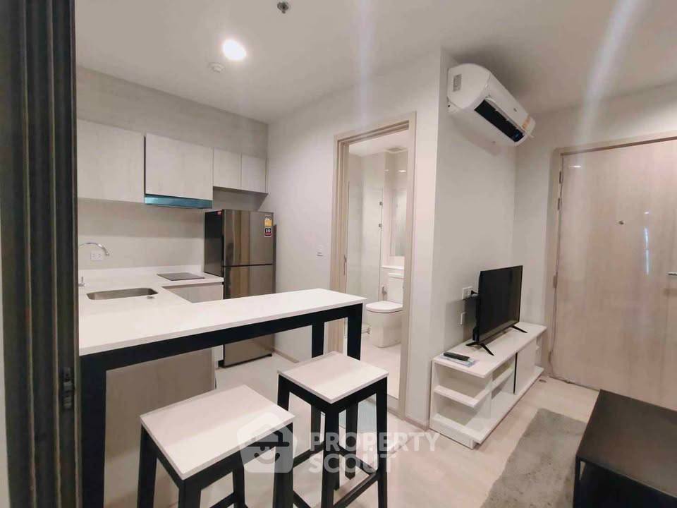 picture 1-BR Condo at Life One Wireless near BTS Phloen Chit (ID 2315581) - 4/9